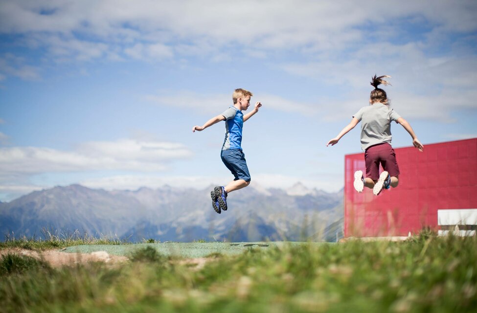 Active days at the hotels for families in Avelengo